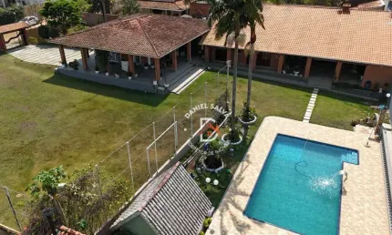 Chácara com 4 dormitórios (3 suítes) à venda, 2000 m² por R$ 1.795.000 - Condomínio Santa Maria do Laranjal - Atibaia/SP