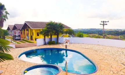 Casa com 3 dormitórios ( 1 Suíte)  à venda, 300 m² por R$ 690.000 - Vitória Régia - Atibaia/SP