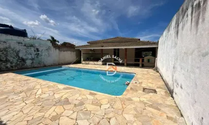 Casa com 3 dormitórios à venda, 220 m² por R$ 690.000,00 - Estância San Remo - Atibaia/SP