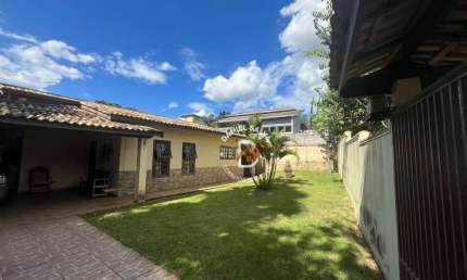 Casa à Venda em Atibaia, com 3 dormitórios (1 suíte)  , 182 m² por R$ 850.000 - Atibaia Vista da Montanha - Atibaia/SP