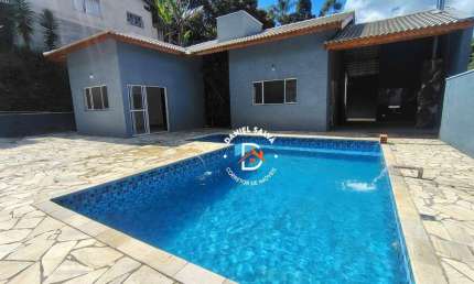Chácara em condomínio fechado à venda em Atibaia, com 3 dormitórios (1 suíte), 417 m² de terreno e 170 m² de área construída, por R$ 650.000,00.