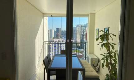 Apartamento com 2 dormitórios e 2 banheiros em Pinheiros à venda, 60 m² com varanda e vaga