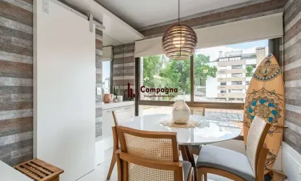 Apartamento de 3 dormitórios com 1 suíte, semimobiliado.