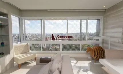 Apartamento com 3 quartos(1 suíte) e 2 vagas de garagem no Bairro Petrópolis