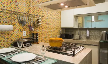 Excelente apartamento com 3 quartos e área de lazer no bairro da torre.