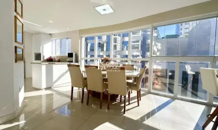 Apartamento com 3 Suítes no Edf. Pioneer Tower – Bal. Camboriú - Locação Anual