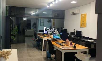 Sala comercial à venda no bairro Centro em Balneário Camboriú/SC