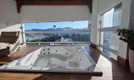 Cobertura Duplex com Vista Mar no Bairro Pioneiros – Balneário Camboriú