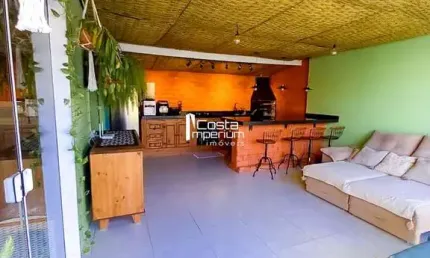 Terreno de 450m² com Casa e Cabana a 200m da Praia em Penha/SC