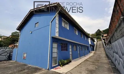 Casa Padrão 2 Quartos 2 banheiros 1 vaga aceita financiamento