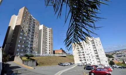 Excelente oportunidade de morar em um lindo apartamento localizado no Residencial Boa Vista, em Itapevi. Com 59 metros quadrados 3 Quartos Sacada com vista incrível pro Parque da Cidade em andar Alto,