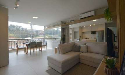 Apartamento 2 Quartos varanda gourmet sala ampliada 1 vaga de garagem