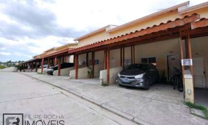 Linda Casa Tipo sobrado em Itapevi geminada no Condominio Residencial Miraflores em frente ao Novo Pronto Socorro de Amador Bueno e Rodovia Rene Benedito