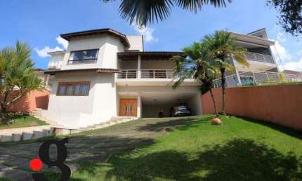 Casa com 4 quartos à venda na Avenida Pinerollo, Centro, Arujá