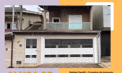 Excelente sobrado para alugar por 5 mil em Portais II, Cajamar/SP, 3 dorms, 1 suíte, 2 vagas, possui móveis e alguns eletrodomésticos e muito mais.