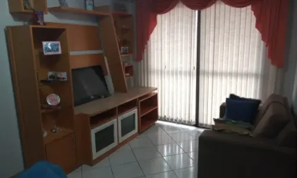2 dormitórios - sacada com vista livre frente pra rua - 200m da praia
