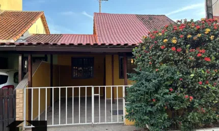 Casa em condomínio fechado com 2 quartos para alugar na Rua Cosmorama, 700, Cosmorama, Mesquita