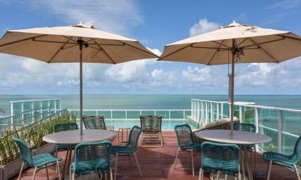 Apartamento de 2 quartos beira mar do Bessa- Oportunidade