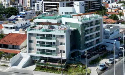 Apartamento de 2 quartos beira mar do Bessa- Oportunidade