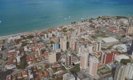 Apartamento 2 quartos a poucos passos da praia de Manaíra