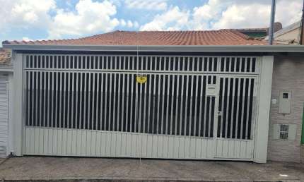 Casa de 3 dormitorios para alugar no Parque Continental - Sao Paulo
