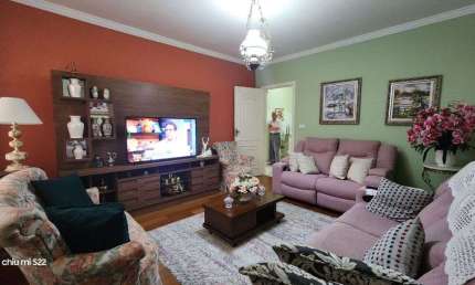 Casa a venda 3 dormitorios com salao comercial no Jaguare