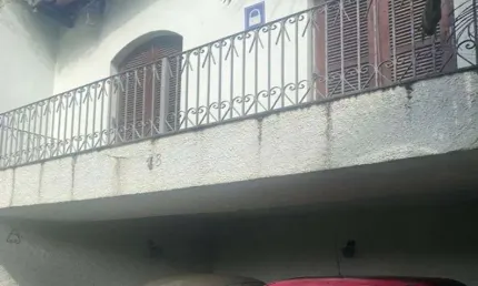 CASA ASSOBRADADA NO ARBORIZADO BAIRRO JARDIM ADALGISA