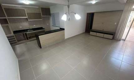 Casa a venda na Vila Yara, Osasco - 3 dormitorios, 2 banheiros, cozinha e garagem