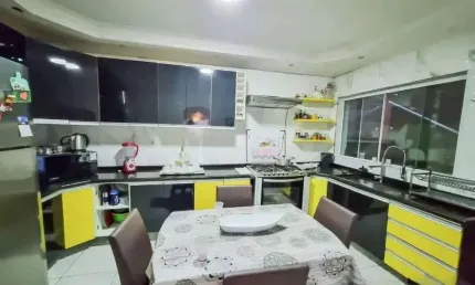Sobrado de 3 dormitorios com churrasqueira no Jardim D&amp;#39;Abril, Osasco