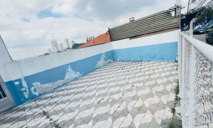 Oportunidade no Jaguare – Terreno a Venda  Excelente terreno a venda no bairro do Jaguare, com 11,80 metros de frente por 30 metros de profundidade, totalizando 354 m2 de area total. Localizado em uma