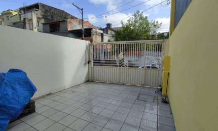 Charmoso Sobrado com 3 Dormitorios na Vila Silviania, Carapicuiba