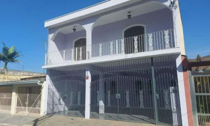 Casa a venda no Jardim D&amp;#39;Abril, Osasco: 4 dormitorios, churrasqueira e varanda!