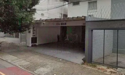 Sobrado comercial em avenida do Parque Continental, a 100 metros do Shopping