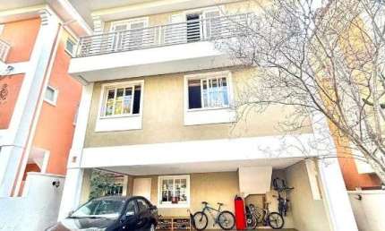 Sobrado de 3 suites com churrasqueira em condominio fechado na Vila Sao Francisco