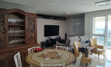 Apartamento de 2 suites com varanda gourmet no Parque Continental