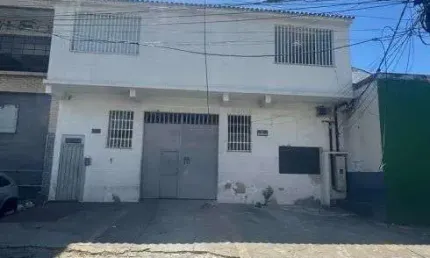Imóvel para venda tem 420 metros quadrados em Bonsucesso - Rio de Janeiro - RJ