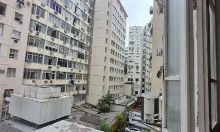 Imóvel para venda possui 110 metros quadrados com 3 quartos em Copacabana - Rio de Janeiro - RJ