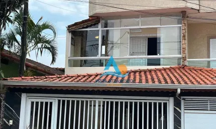 Sobrado individual com 3 quartos à venda na guilhermina em praia grande /sp