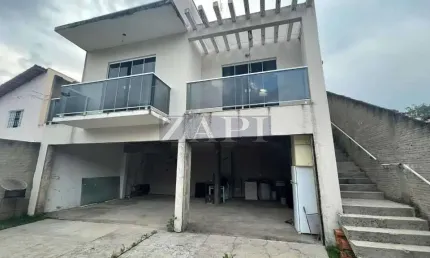 Casa com 3 quartos à venda no Loteamento Residencial Tiradentes, Poços de Caldas , 130 m2 por R$ 450.000