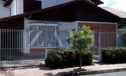 Casa com 3 dormitorios a venda, 350 m2 na Joao Pinheiro - Pocos de Caldas/MG