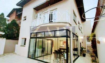 Casa com 3 dormitorios a venda, 210 m2 Jardim Centenario - Pocos de Caldas/MG
