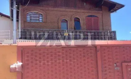 Casa com 3 dormitorios a venda, 280 m2 - Vila Togni - Pocos de Caldas/MG