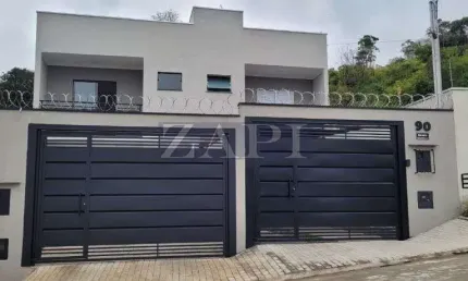Casa à venda no Jardim Bandeirantes, Poços de Caldas  por R$ 650.000