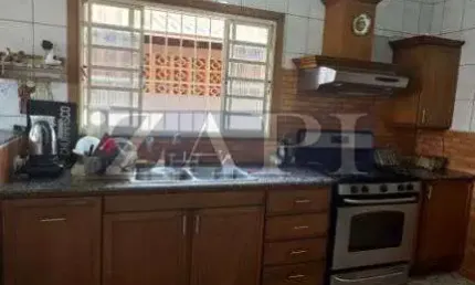 Casa com 2 quartos à venda no Jardim Vitória, Poços de Caldas , 200 m2 por R$ 430.000