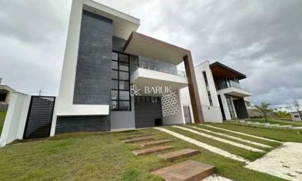 Casa em Condomínio de Alto Padrão em São Pedro, Juiz de Fora-MG: 3 Quartos, 3 Suítes, 4 Salas, 2 Vag