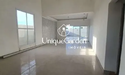 Casa em Condomínio no Terras do Vale, Caçapava-SP: 3 Quartos, 1 Suíte, 2 Salas, 2 Banheiros, 2 Vagas de Garagem - 150m².