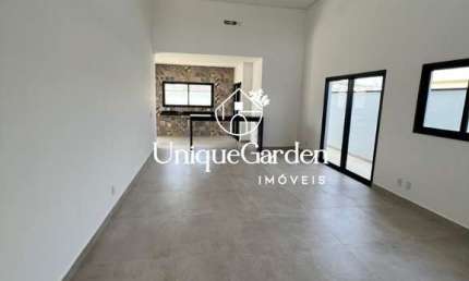 Casa em Condomínio à Venda em Caçapava-SP, Terras do Vale: 3 Quartos, 1 Suíte, 2 Salas, 1 Banheiro, 2 Vagas, 150m².