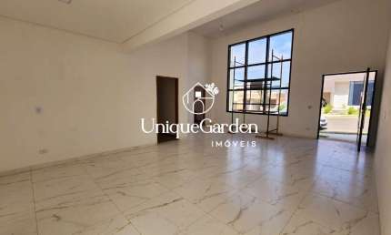 Casa no Condomínio Malibu em Caçapava-SP: 3 Quartos, 3 Suítes, 2 Salas, 1 Banheiro, 4 Vagas, 226m².