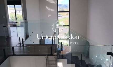 Imperdível oportunidade: Casa no condomínio no Residencial Colinas, Caçapava-SP. 3 suítes, 2 salas, 4 vagas.