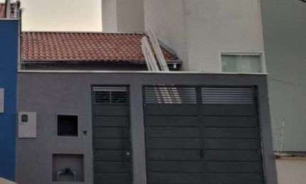 Casa à venda no bairro Residencial Jardim Ypê - Pouso Alegre/MG